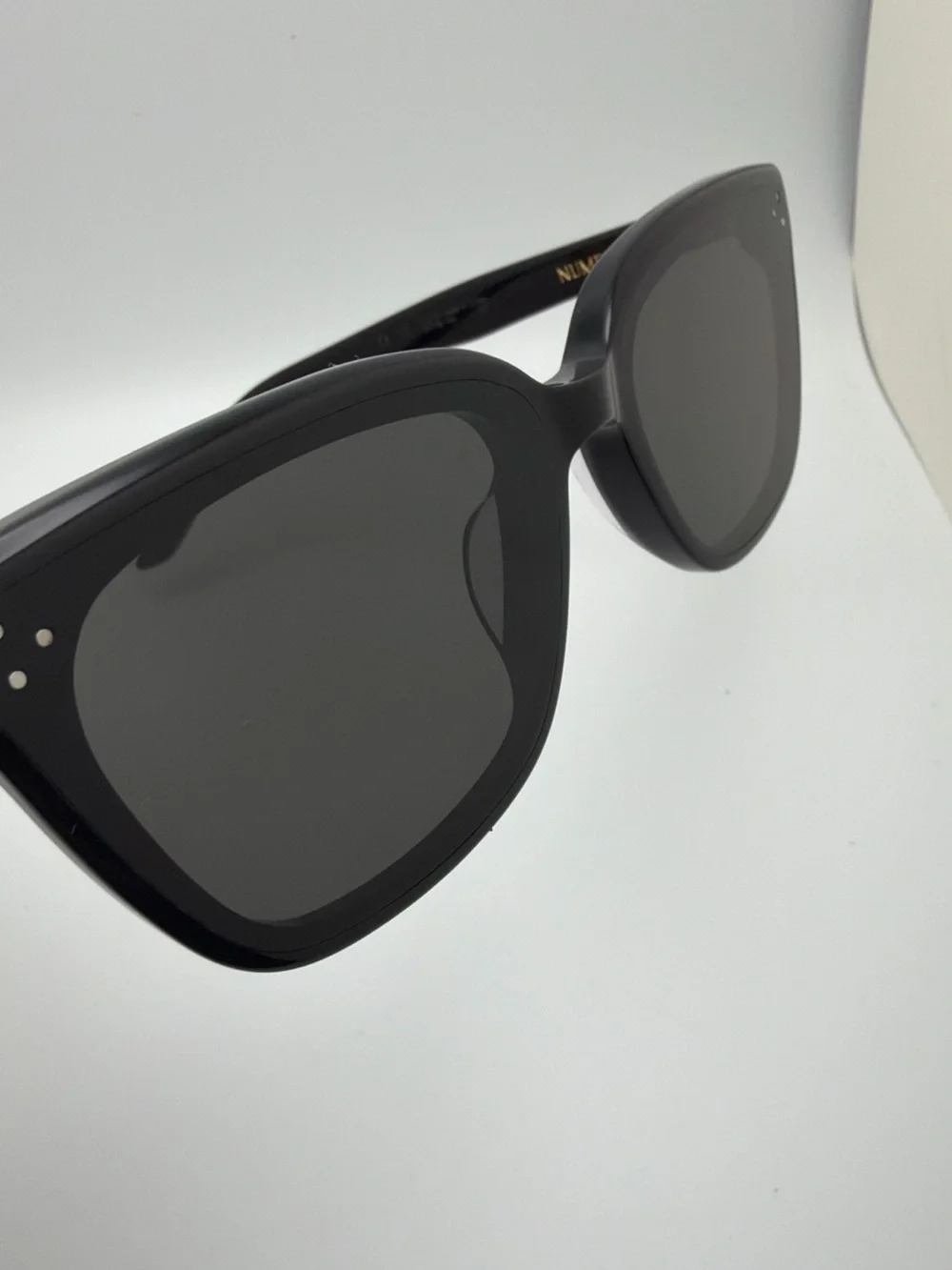 GENTLE MONSTER Numer Black Sunglasses EUC